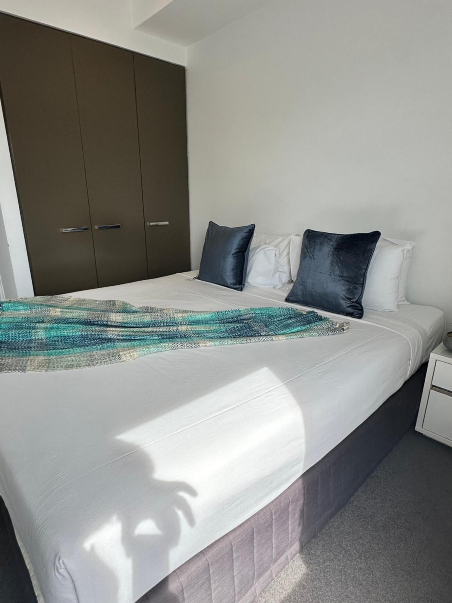 Adele Apartment Hotel East Melbourne Eksteriør billede